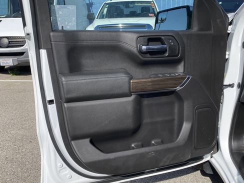 Used 2020 Chevrolet Silverado 1500 LT w/ All-Star Edition image 14