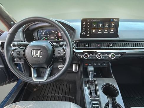 Used 2025 Honda Civic Sport image 10