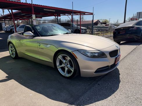 Used 2011 BMW Z4 sDrive30i w/ Premium Pkg image 26