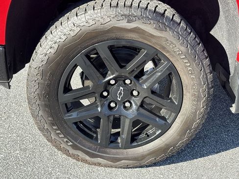 New 2025 Chevrolet Silverado 1500 Custom Trail Boss w/ LPO, Dark Essentials Package image 32