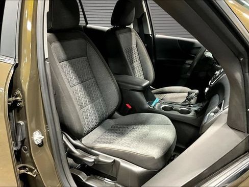 Used 2023 Chevrolet Equinox LT FWD image 27