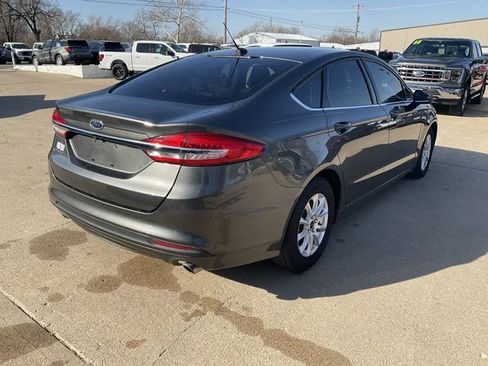 Used 2017 Ford Fusion S image 3