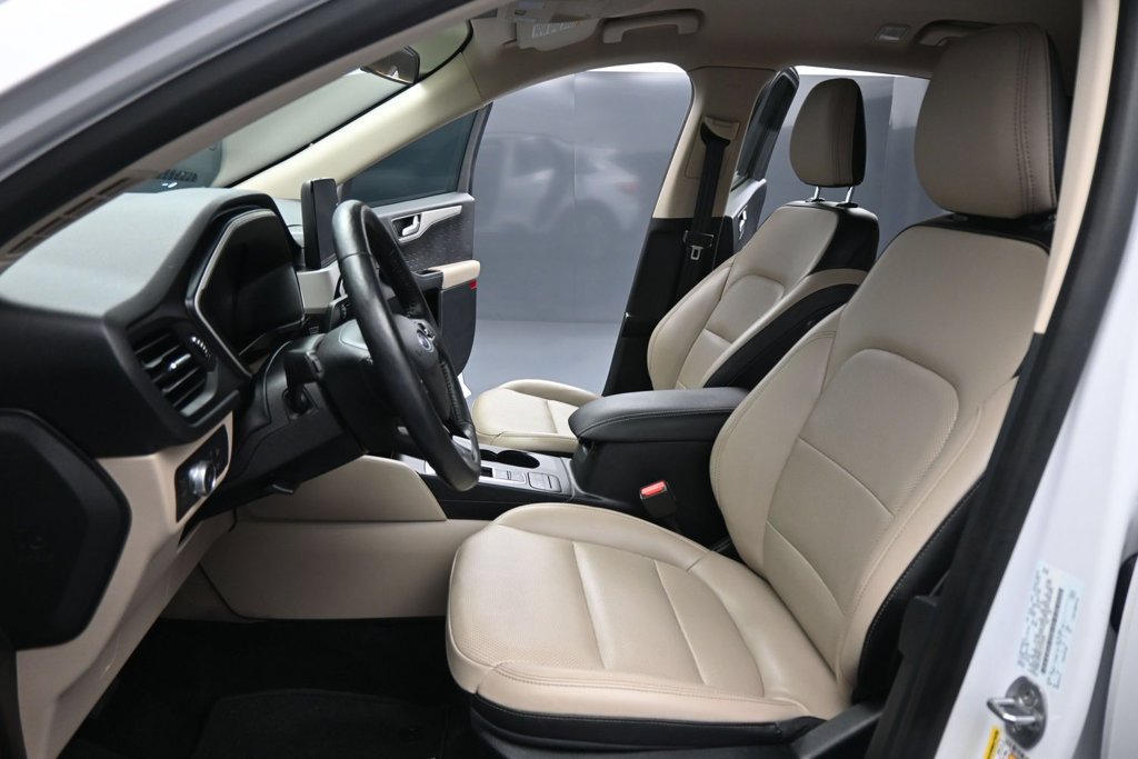 Used 2020 Ford Escape SEL FWD image 9