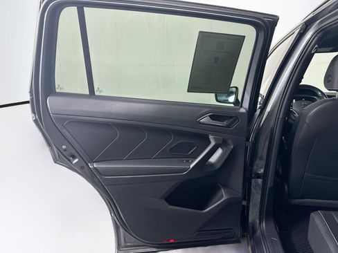 Used 2022 Volkswagen Tiguan SE R-Line FWD image 26