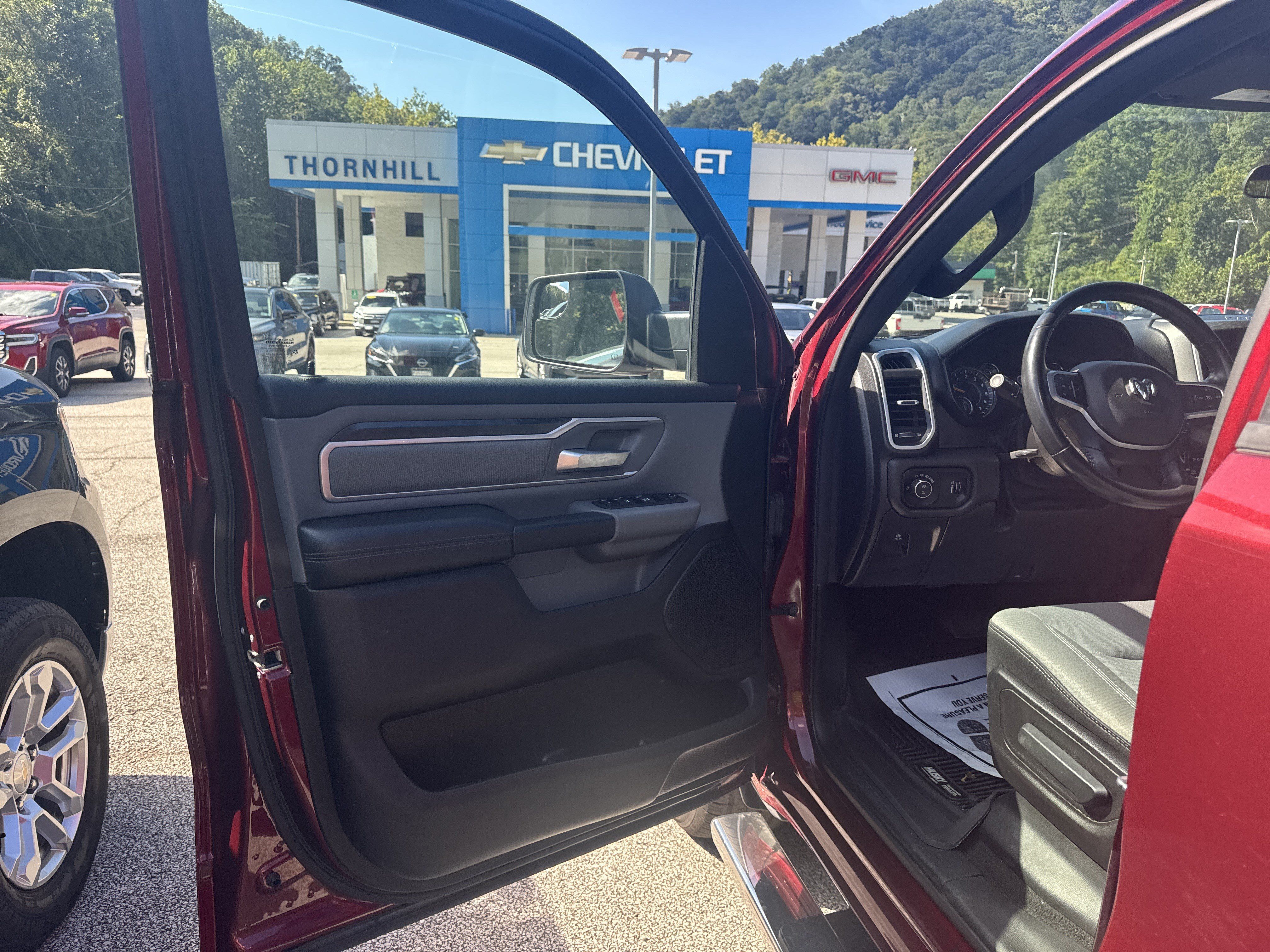 Used 2021 RAM 1500 Big Horn AWD/4WD image 5