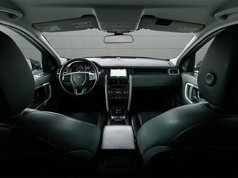 Used 2019 Land Rover Discovery Sport SE image 23