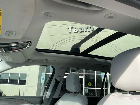 Used 2022 Jeep Grand Cherokee L Overland image 23