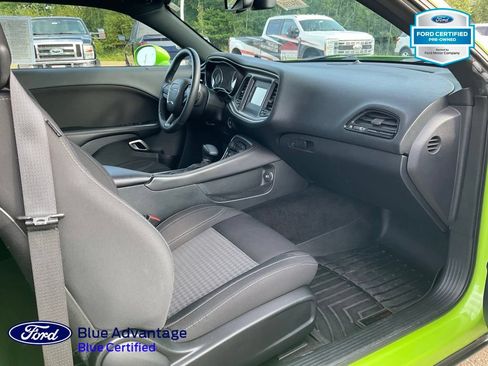 Used 2015 Dodge Challenger R/T w/ Quick Order Package 28B R/T RWD image 20