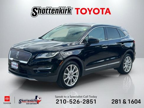 Used 2019 Lincoln MKC Reserve w/ MKC Climate Package FWD image 1