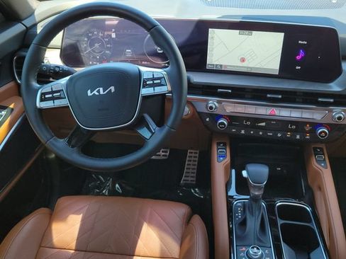 Certified 2025 Kia Telluride SX Prestige X-Line AWD/4WD image 12