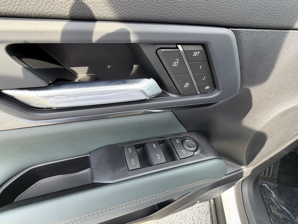 New 2027 GMC Terrain AT4 w/ Convenience Package III AWD/4WD image 14