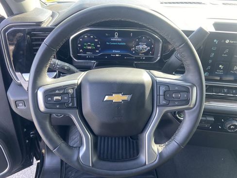 Certified 2025 Chevrolet Silverado 2500 LT w/ Convenience Package AWD/4WD image 11