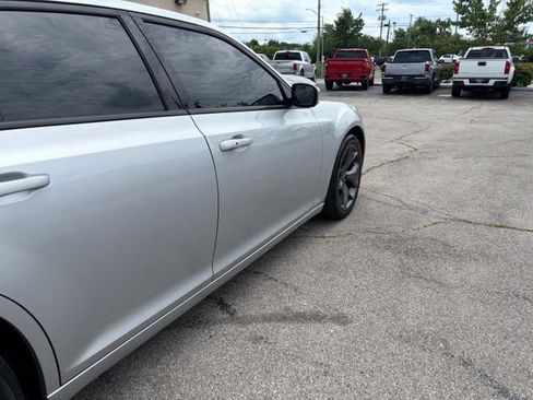 Used 2021 Chrysler 300 S RWD image 9