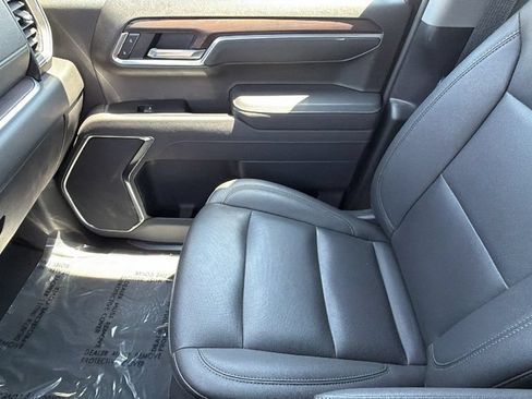 Used 2026 GMC Sierra 1500 SLT AWD/4WD image 12