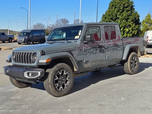 New 2026 Jeep Gladiator Sahara image 3