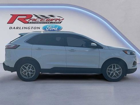 Used 2024 Ford Edge SEL w/ Convenience Package image 6