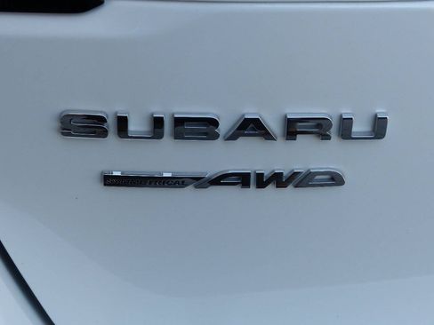 Used 2024 Subaru Outback Premium AWD/4WD image 14