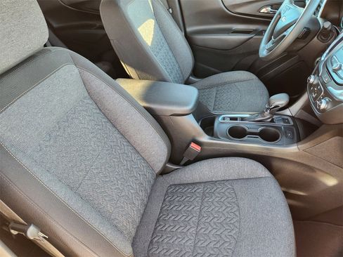 Used 2023 Chevrolet Equinox LT image 14