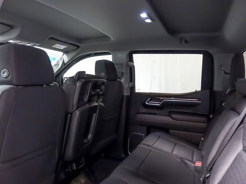 Used 2022 Chevrolet Silverado 1500 RST w/ Z71 Off-Road Package image 15