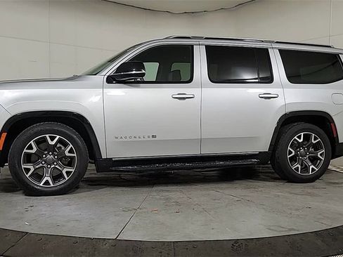 Used 2024 Jeep Wagoneer Series III image 7