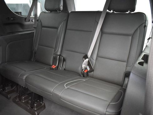 Used 2021 GMC Yukon XL Denali w/ Denali Premium Package AWD/4WD image 34