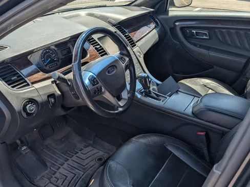 Used 2015 Ford Taurus Limited FWD image 12