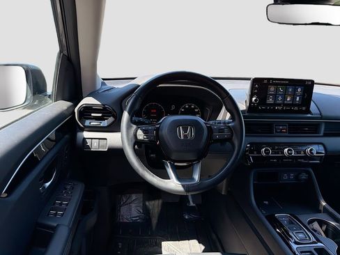 Used 2025 Honda Pilot EX-L image 21