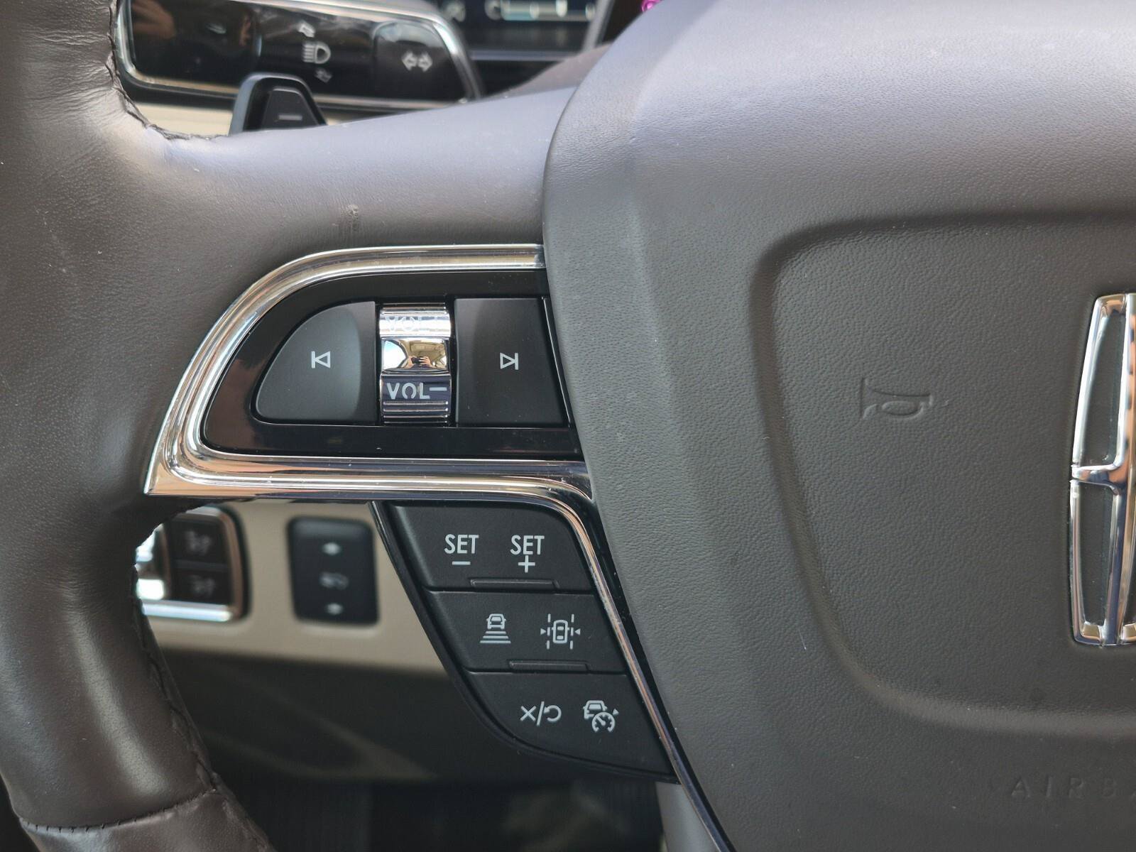 Used 2024 Lincoln Navigator Reserve AWD/4WD image 29