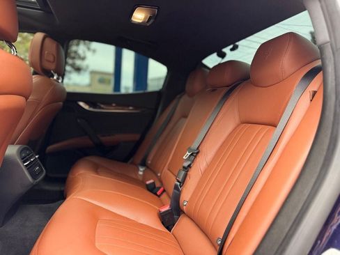 Used 2019 Maserati Ghibli S Q4 AWD/4WD image 23