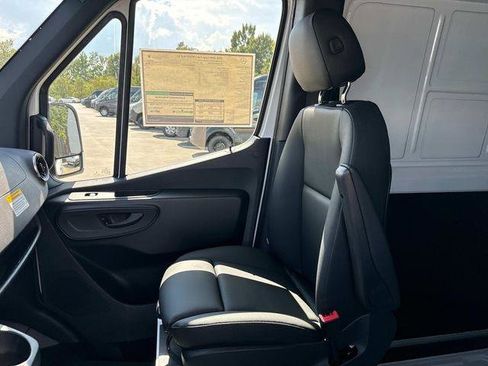 New 2025 Mercedes-Benz Sprinter 2500 image 15