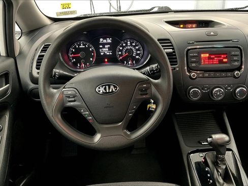 Used 2018 Kia Forte LX image 5