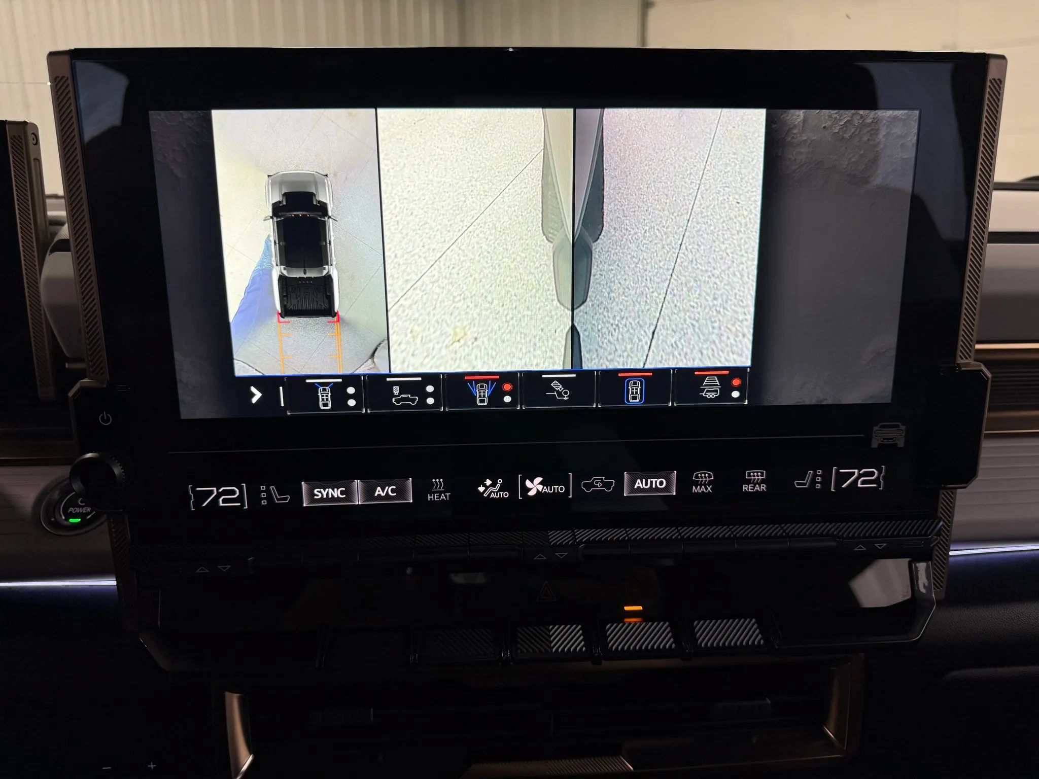 Used 2025 GMC Hummer EV 3X AWD/4WD image 25