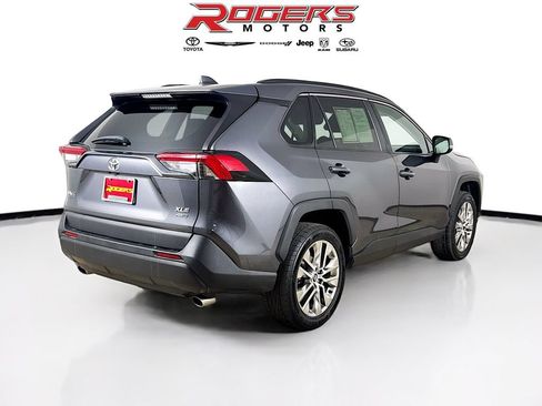 Certified 2021 Toyota RAV4 XLE Premium AWD/4WD image 13