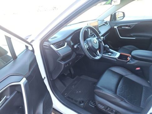 Used 2024 Toyota RAV4 Adventure image 13