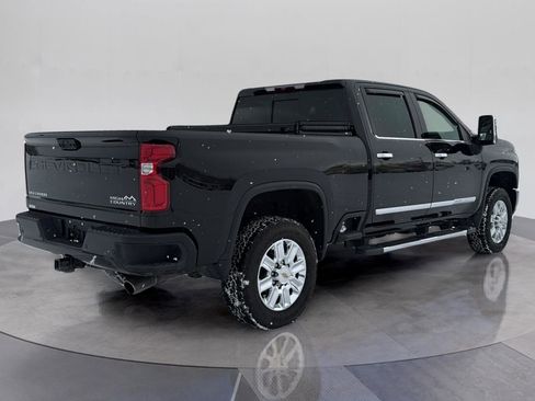 Used 2024 Chevrolet Silverado 2500 High Country w/ Z71 Off-Road Package image 6