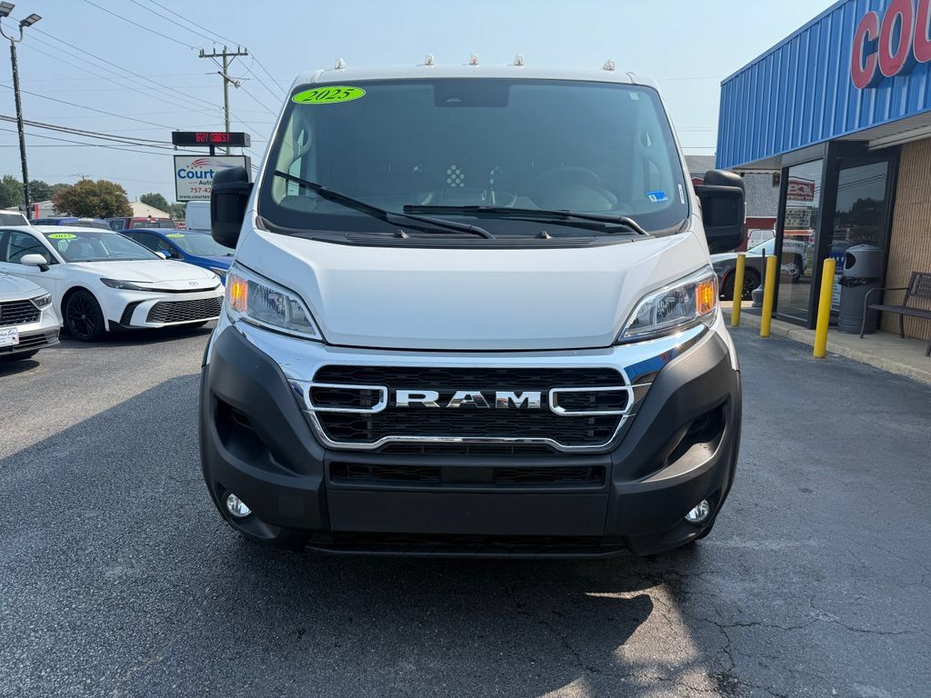 Used 2025 RAM ProMaster 2500 w/ U-Haul Equipment Group FWD image 2