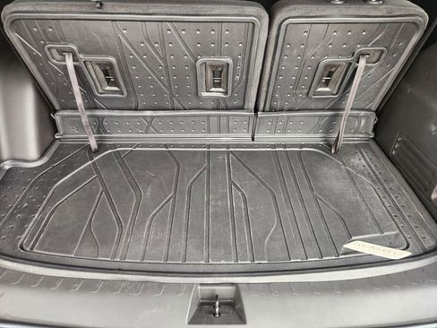 Used 2021 Chevrolet Traverse LS w/ LPO, Floor Liner Package image 31