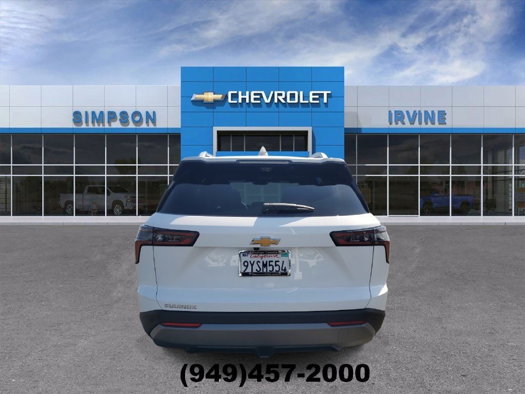 Used 2026 Chevrolet Equinox LT w/ Safety and Technology Package FWD image 7