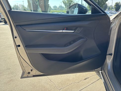 Used 2025 MAZDA MAZDA3 s Sport FWD image 13