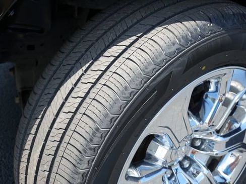 Used 2020 RAM 1500 Big Horn RWD image 13