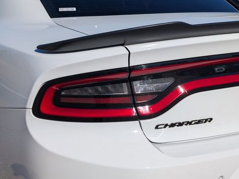 Used 2023 Dodge Charger SXT w/ Blacktop Package image 10