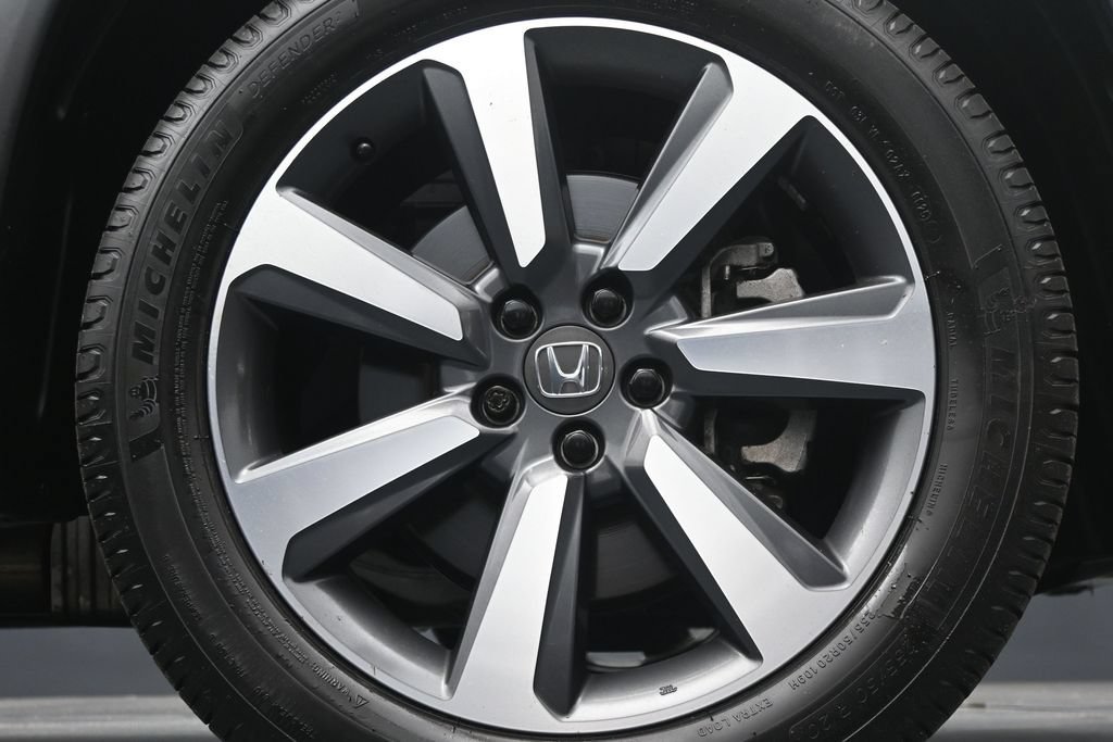 Used 2023 Honda Pilot Elite image 12