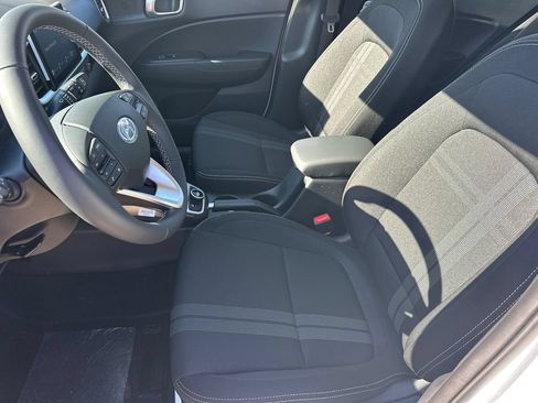New 2026 Hyundai Venue SEL FWD image 10