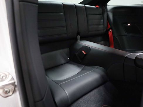 Used 2025 Porsche 911 Carrera 4 GTS AWD/4WD image 36