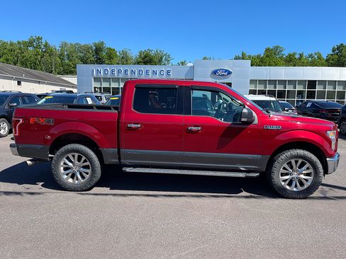 Used 2015 Ford F150 XLT w/ Equipment Group 301A Mid AWD/4WD image 9