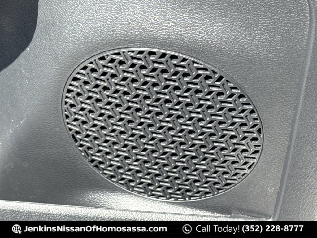 Used 2024 Nissan Ariya AWD image 32
