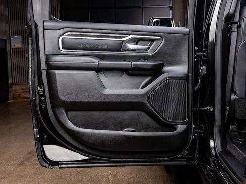 Used 2022 RAM 1500 Big Horn AWD/4WD image 37