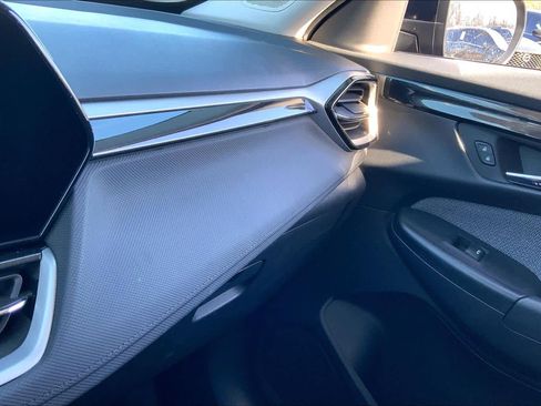 Used 2025 Chevrolet TrailBlazer LT image 32