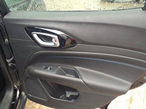 New 2026 Jeep Compass Latitude image 19