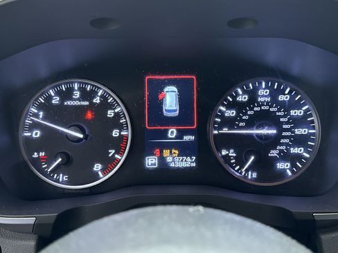 Used 2023 Subaru Ascent Premium w/ Convenience Package image 10